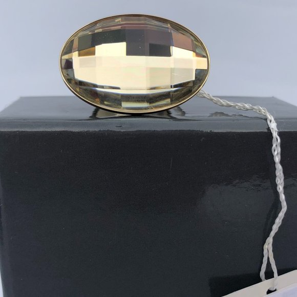 Calvin Klein Oval Gold Tone Cocktail Ring Size 5 - Picture 1 of 7